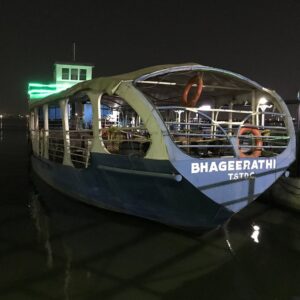 boat-for-ride-on-the