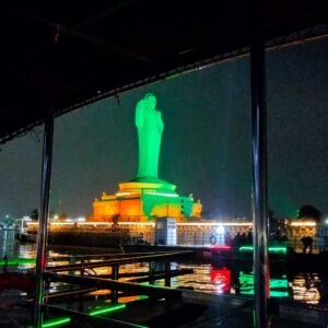 hussain-sagar-lake-buddha